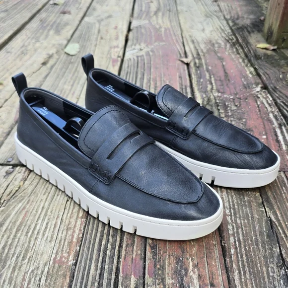 Vionic Womens Uptown Black Leather Loafer, Slip-on, Sz 10 Wide - Picture 1 of 12